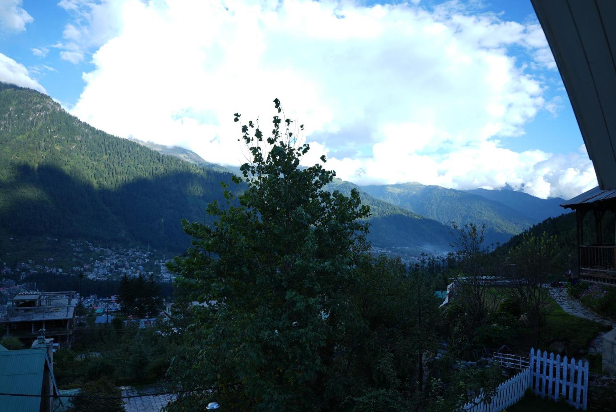 Westwoodvilla By Edenhomes Manali  Exterior photo