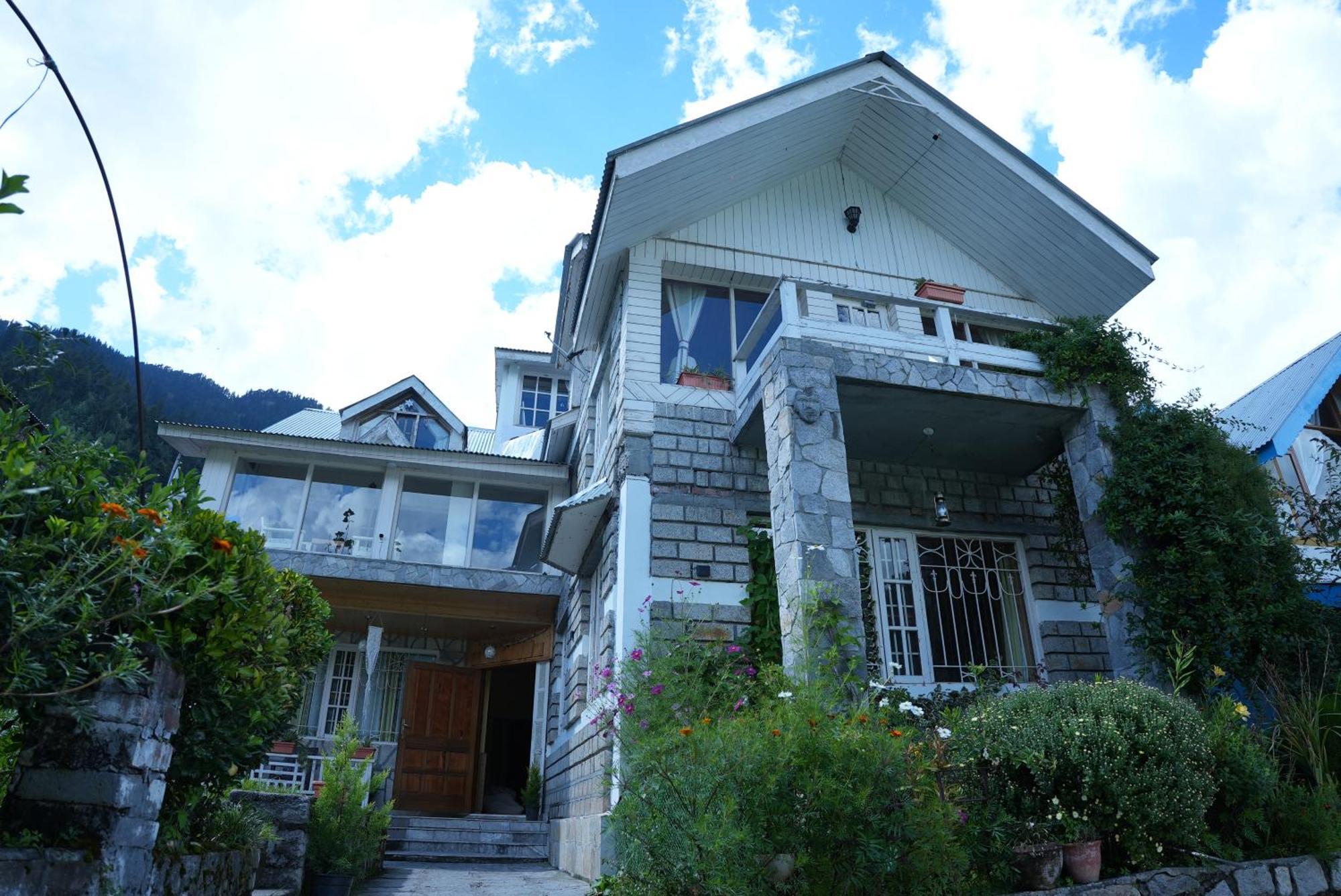 Westwoodvilla By Edenhomes Manali  Exterior photo